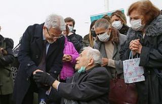 Nilüfer Erdinç Çelikkol Sokağı’nda müzik yankılandı