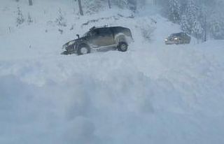 Off Road’çılar Ulus Dağı’nda karda macerayı...