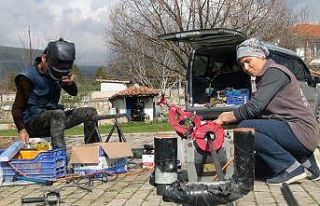 Oğlu askere gidince yerine annesi doğalgaz tesisatçısı...