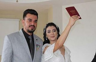 Öğrenci olarak geldiği Çal’a gelin oldu