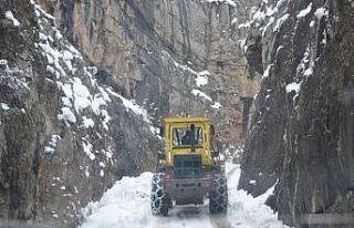 Öğrenciler için kapalı yollar açıldı