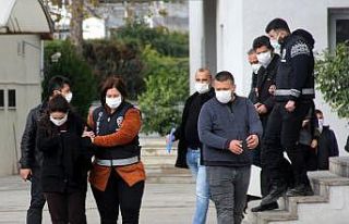 Öğretmenle müdür yardımcısının yasak aşkı...