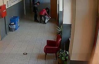 Okulda saklanan 3 çocuk, paraları alıp örümcek...
