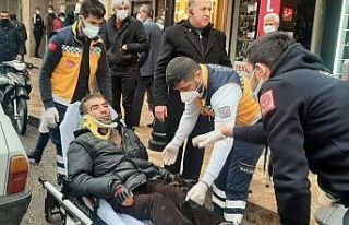 Otomobil yaya çarptı: 1 yaralı