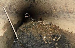 (Özel) 200 metrelik kanaldan 60 kamyon çöp çıktı