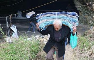 (Özel) 200 yıllık mağarada asırlık mesleği...