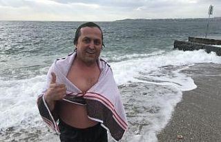 (Özel) Beylikdüzü’nde kış ortasında denize...