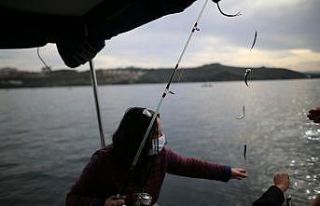 (Özel) Bursa’da balıkçı kadınlar 40 yıllık...