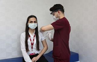 Özel Denizli Cerrahi Hastanesi’nde ikinci doz aşılar...