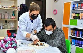 Özel gençler bu atölyede sosyalleşiyor