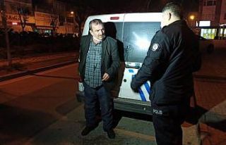 (Özel) Kısıtlamada aşırı alkol alınca evinin...