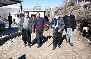 (Özel) Kore gazisi 71 yıl sonra madalyasına kavuştu