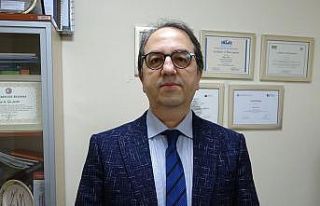 (Özel) Prof. Dr. Şener: "Dalgalanmaları önlemek...