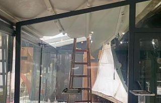(Özel) Ümraniye’de işyeri sahibinin umursamazlığı,...