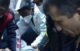 Parmağını musluğa sıkıştıran çocuğu itfaiye...