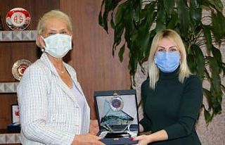 Patara Kazı Başkanı Prof.Dr. Işık’a plaket