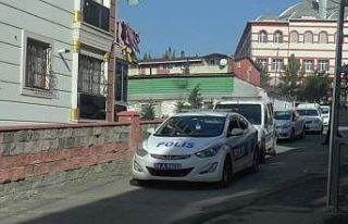 Pendik’te 16 yaşındaki genç kız kendisini silah...