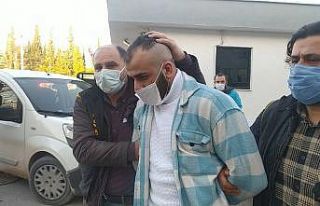 Pompalı tüfekle kuyumcuyu soyan kar maskeli 2 kişi...