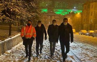 Pursaklar Belediyesi’nden gece gündüz yoğun mesai