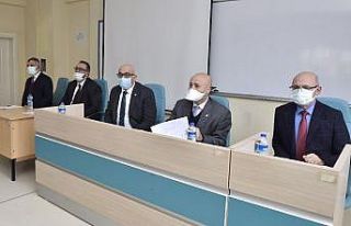 Rektör Ataç Ahmetli Meslek Yüksekokulu’nu ziyaret...