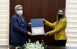 Rektör Şahin: “Ben’ değil, ’Biz’ diyen...