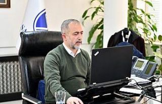 Rektör Savaşan SAÜ’nün uzaktan eğitim deneyimlerini...