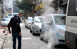 Rögar kapağından çıkan duman tedirginlik oluşturdu