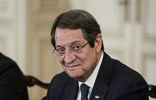 Rum lider Anastasiadis “altın pasaport” skandalında...