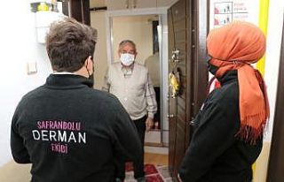 Safranbolu Belediyesi’nin “Derman” ekibi vatandaşın...