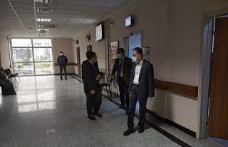 Sağlık müdürü Gümüşova Devlet Hastanesine...