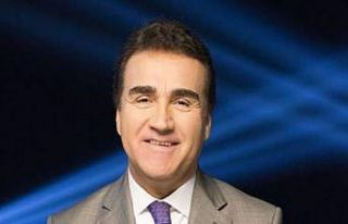 Sanatçı Alpay’dan Yeşilyurt Belediye Meclisine...