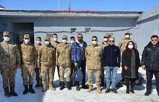 Sanatçı Öngel’den güvenlik güçlerine moral...