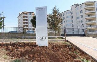 Şanlıurfalılar geri istedikleri metal bloka yeniden...