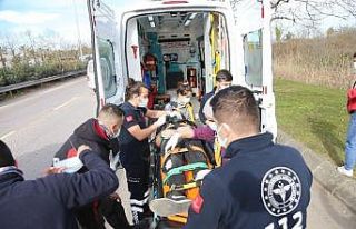 Savrulan motosikletten düşen sürücü yaralandı