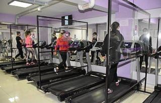 Şehzadeler Belediyesi Kadın Spor Merkezi kapılarını...