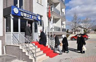 Selçuklu Belediyesi Umut Evi kanser hastalarına...