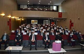 Selendi’de muhtarlara afet farkındalık eğitimi...