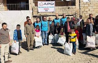 Şemdinli’de 160 öğrenciye giyim yardımı