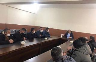 Şenoba Belde Belediye Başkanı Babat, esnafla bir...