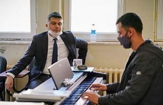 Silvan Kaymakamı Öztürk Halk Eğitim Merkezindeki...