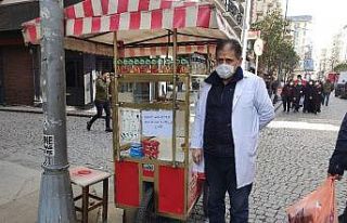 Simitçi ile müşterileri arasında güven dayanışması