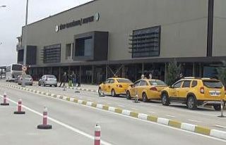 Sinop Havaalanı’ndaki işletmeciler, kira bedellerindeki...