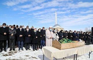 Sivas Valisi Salih Ayhan’ın babası Bayburt’ta...