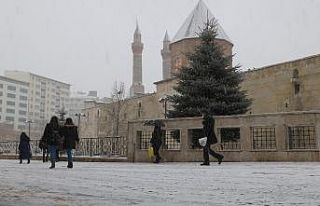 Sivaslılar beklenen karın tadını, yoğun kar yağışı...