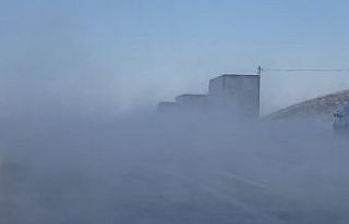 Sivas’ta ilginç görüntü, buhar içerisinde kayboldu