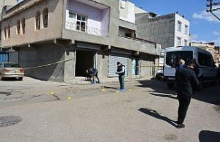 Siverek’te eve silahlı saldırı kamerada