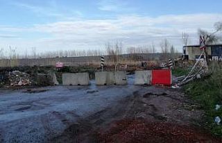 Soma’da köprü aşırı yağışa dayanamadı