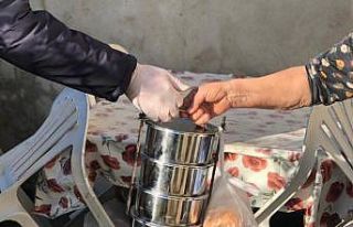 Süleymanpaşa Belediyesi her gün bin sofraya misafir...