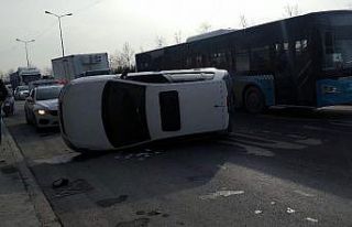 Sultangazi’de araç takla attı, kaza nedeniyle...