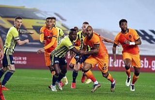 Süper Lig: Fenerbahçe: 0 - Galatasaray: 0 (İlk...